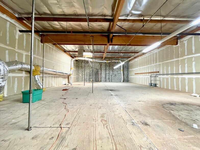 More Photos Of 11920 Goldring Rd, Arcadia Warehouse For Sale