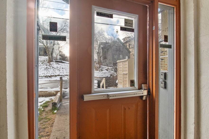 More Photos Of 1000 Bellevue Ave, Syracuse Apartments For Sale