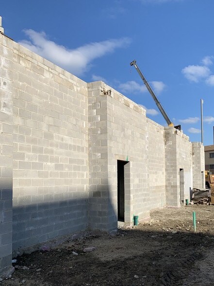 More Photos Of 2252 S Canal St, Chicago Storefront For Lease