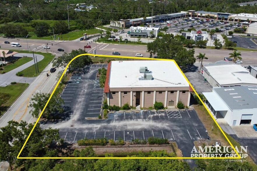 More Photos Of 2100 S Tamiami Trl, Venice Office For Lease