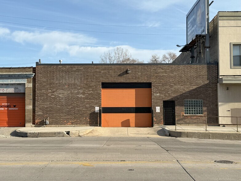 Primary Photo Of 3750 North ave, Chicago Service For Lease