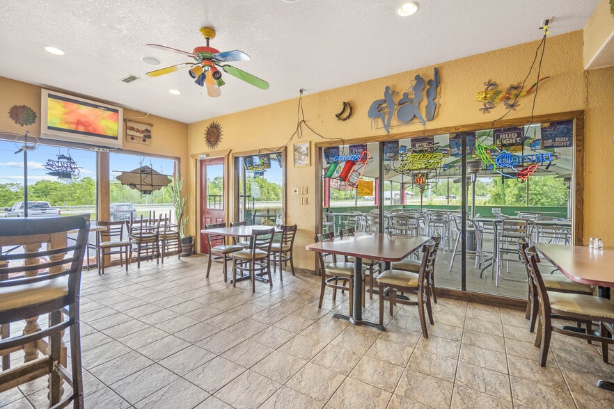 More Photos Of 6605 Hwy 54, Osage Beach Restaurant For Sale