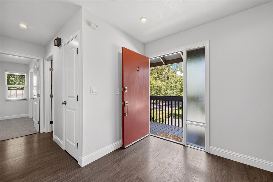 More Photos Of 1920 Camino Verde, Walnut Creek Apartments For Sale