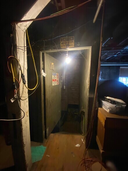 More Photos Of 6 Mill St, Ashland Industrial For Sale