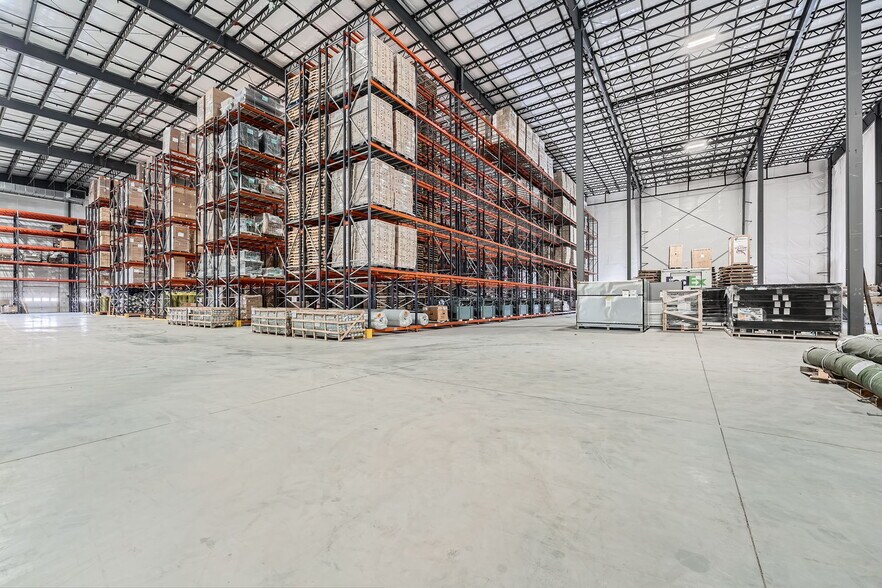 More Photos Of 7019 S Jordan Rd, Centennial Warehouse For Lease