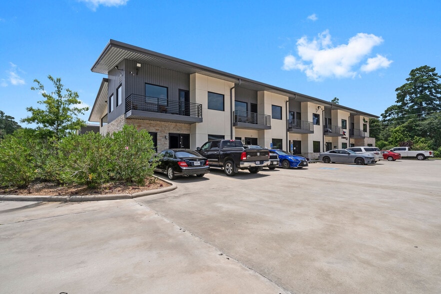 More Photos Of 1330 Rayford Park Rd, Spring Loft Creative Space For Sale