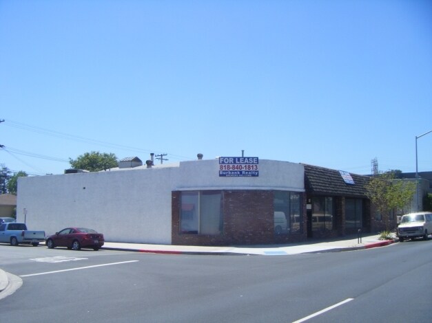 More Photos Of 4000-4004 W Burbank Blvd, Burbank Freestanding For Lease
