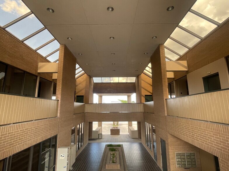 More Photos Of 3608 E 29th St, Bryan Office For Lease