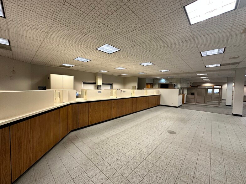 More Photos Of 6840 Erie Rd, Derby Bank For Lease