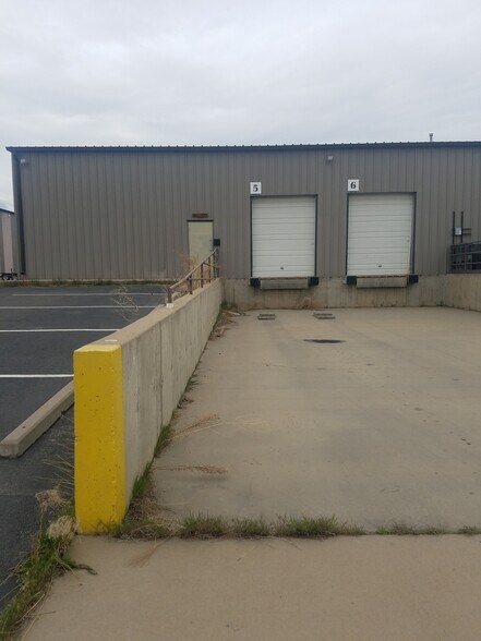 More Photos Of 4117 S Valley Dr, Longmont Warehouse For Lease