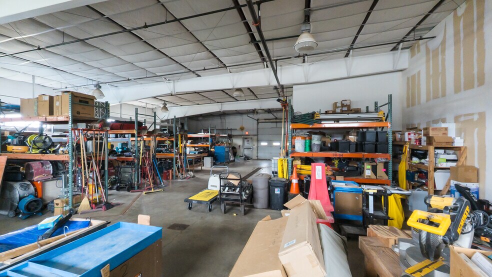 More Photos Of 3621 9th St NW, Rochester Warehouse For Lease