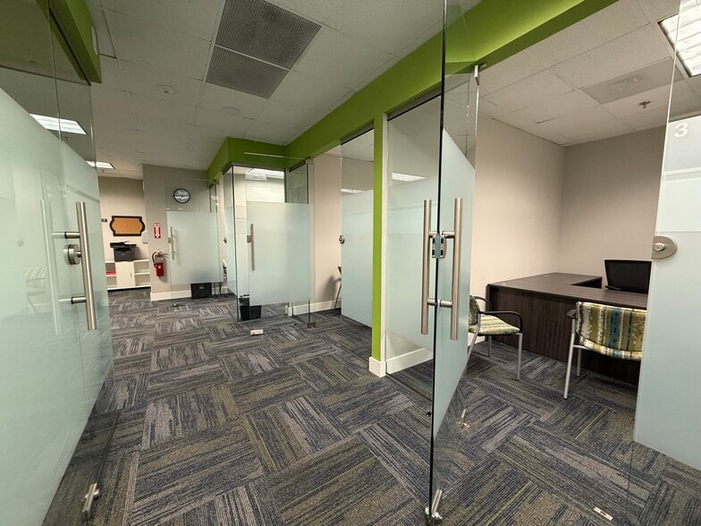 More Photos Of 3800 Camp Creek Pky, Atlanta Light Distribution For Lease