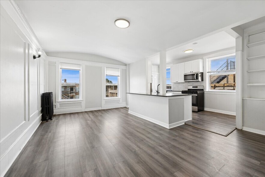 More Photos Of 4530 King Dr, Chicago Apartments For Sale