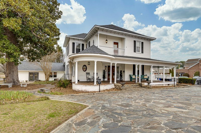 More Photos Of 201 E College St, Simpsonville Freestanding For Sale