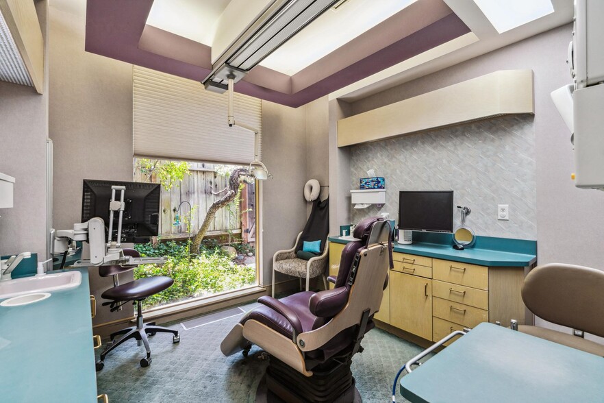 More Photos Of 1802 San Miguel Dr, Walnut Creek Medical For Sale