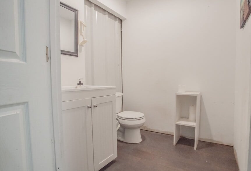 More Photos Of 4519 Highway 27, Buchanan Warehouse For Sale