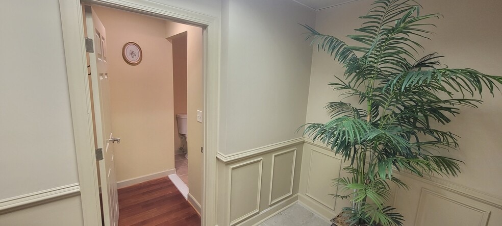 More Photos Of , Silver Spring Office For Sale