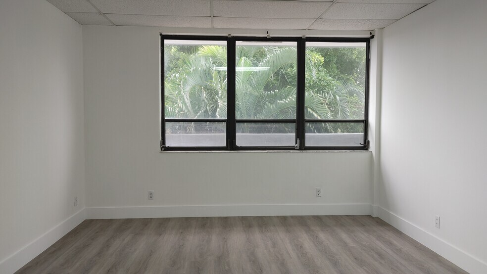 More Photos Of 1000 E Atlantic Blvd, Pompano Beach Coworking Space