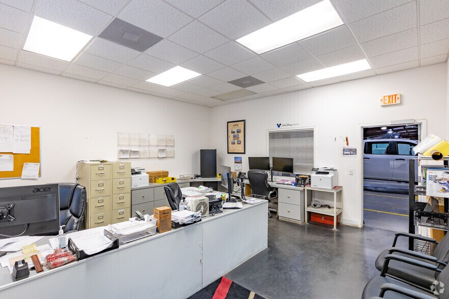 More Photos Of 1400 L and R Industrial Blvd, Tarpon Springs Unknown For Lease