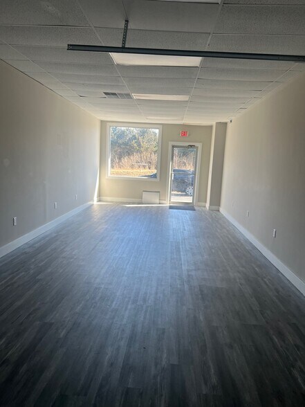 More Photos Of 118-122 Fairfax Pike, Stephens City Freestanding For Lease