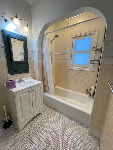 More Photos Of 638-650 Mar Vista Ave, Pasadena Apartments For Sale