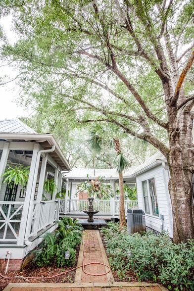 More Photos Of 219 Highway 51 NE, Steinhatchee Lodge Meeting Hall For Sale