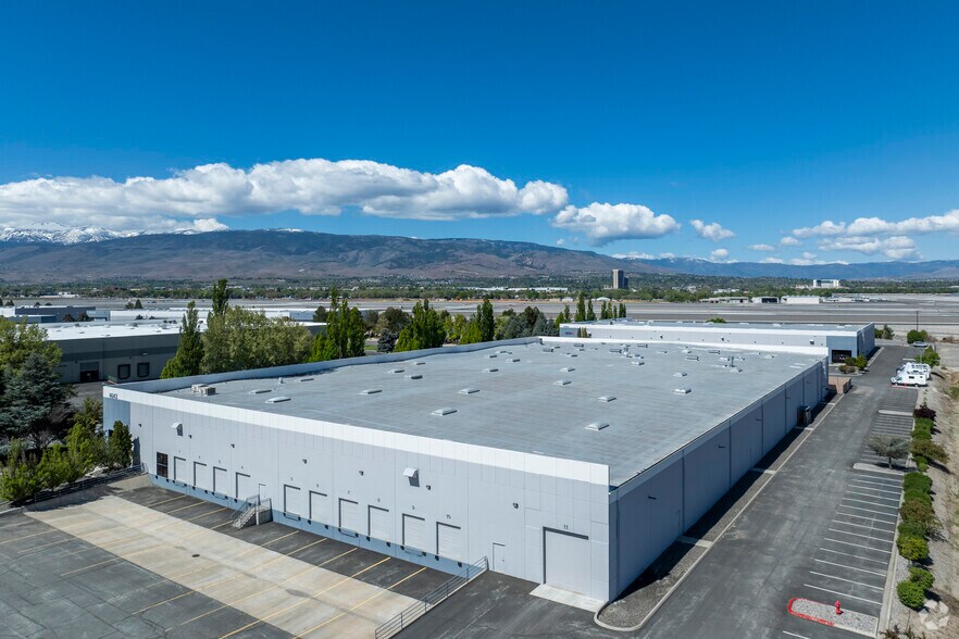 More Photos Of 4643 Aircenter Cir, Reno Manufacturing For Lease
