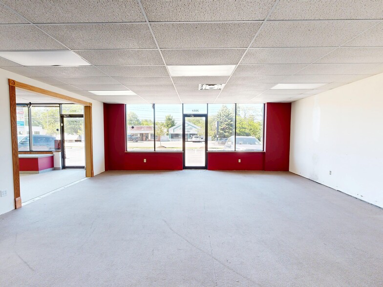 More Photos Of 2051-2063 W 8th St, Erie Storefront Retail Office For Lease