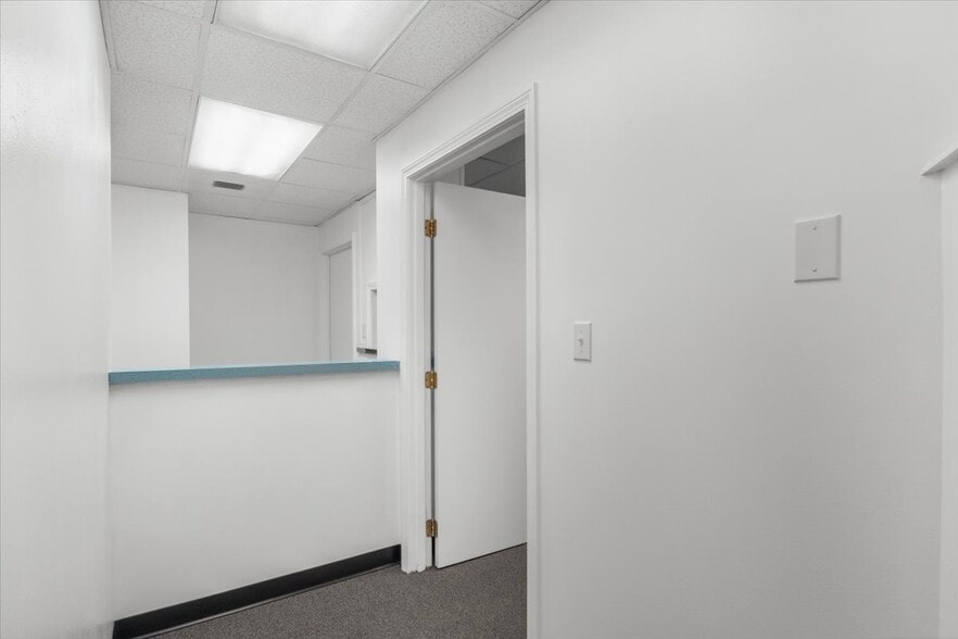 More Photos Of 478 Torrey St, Brockton Medical For Sale