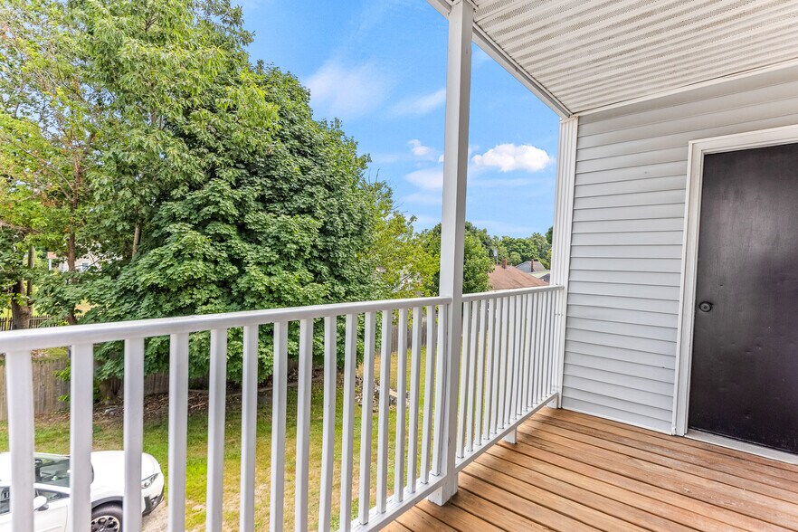 More Photos Of 51 Tanguay St, Sanford Apartments For Sale