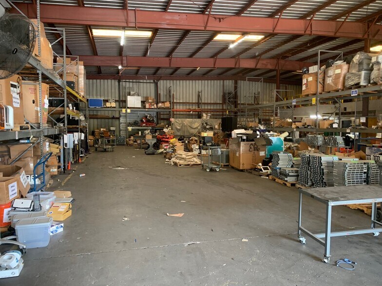 More Photos Of 1120 N Rome Ave, Tampa Warehouse For Lease