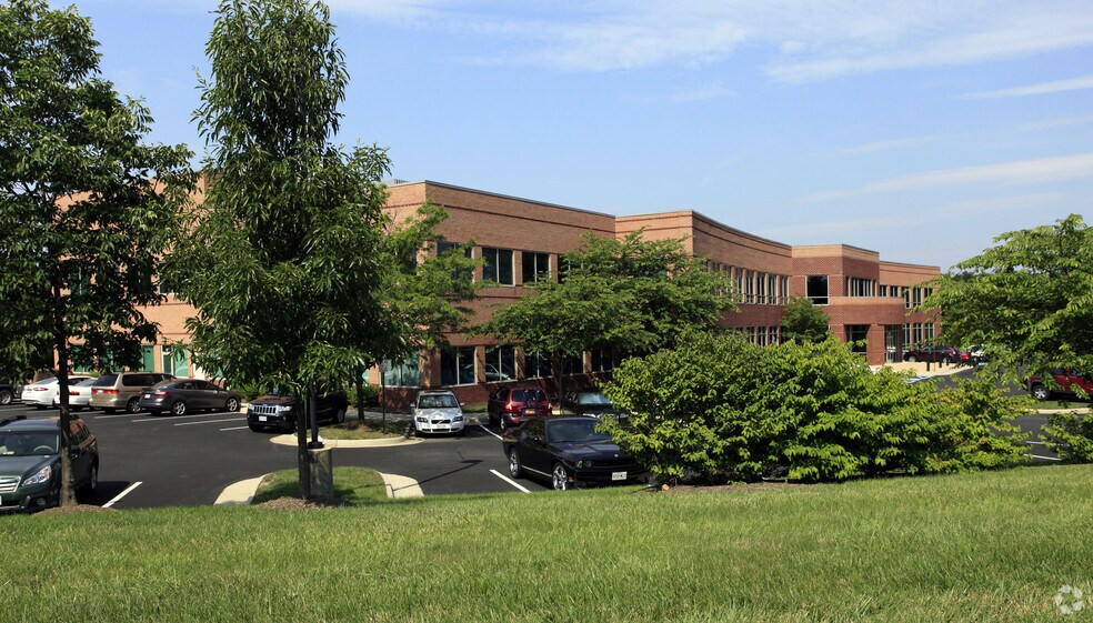 More Photos Of 22375 Broderick Dr, Sterling Office For Sale