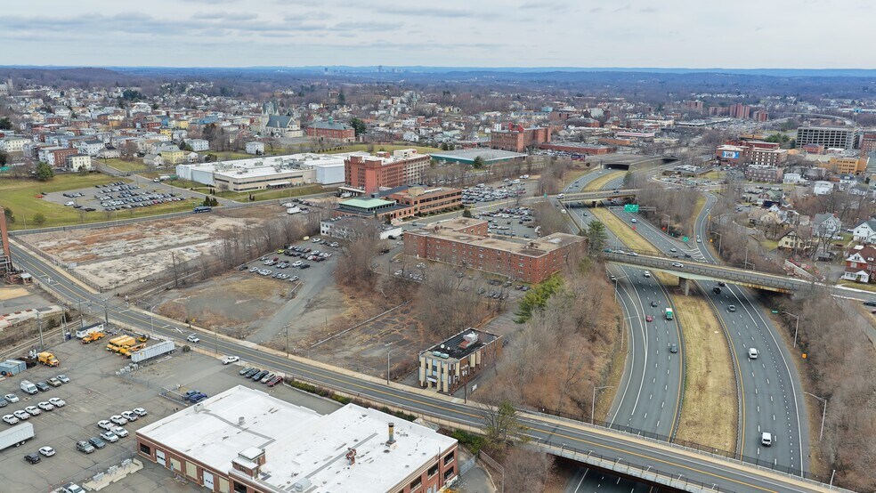 More Photos Of 55 Curtis St, New Britain Freestanding For Sale