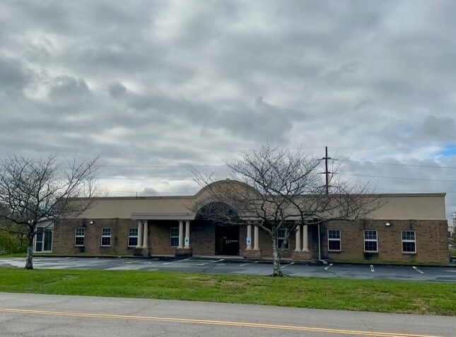 More Photos Of 104 Progress Dr, Frankfort Office For Sale