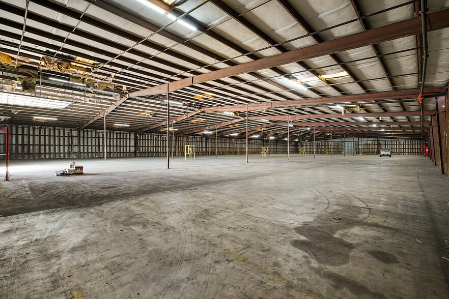 More Photos Of 1200 Lyell St, Milan Unknown For Lease