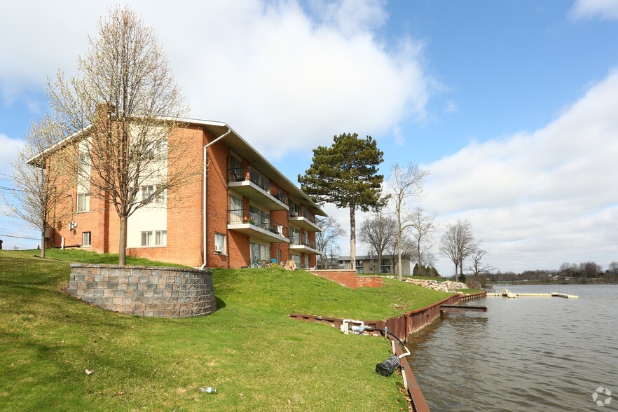 Primary Photo Of 408 N Liberty St, Belleville Apartments For Sale