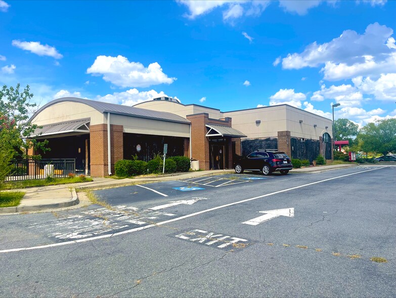 More Photos Of 8648 Jw Clay Blvd, Charlotte General Retail For Sale