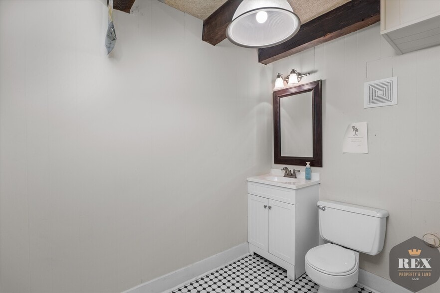 More Photos Of 1101 Greene St, Augusta Loft Creative Space For Sale