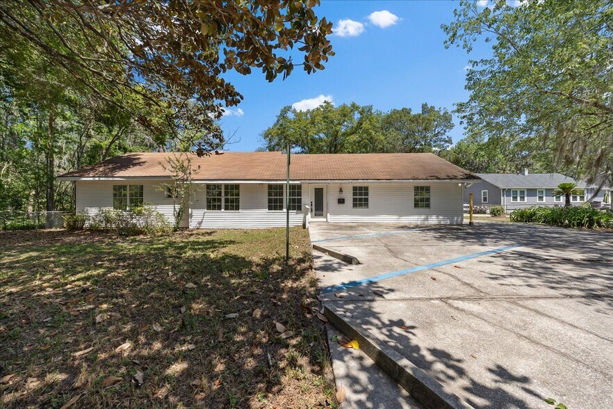 More Photos Of 2206 SE 3rd Ave, Ocala Office Residential For Sale