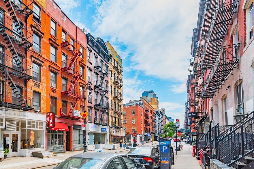 More Photos Of 164 Ludlow St, New York Apartments For Lease