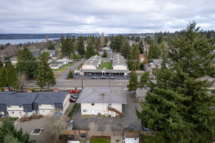 More Photos Of 7820-7822 27th St W, University Place Medical For Sale