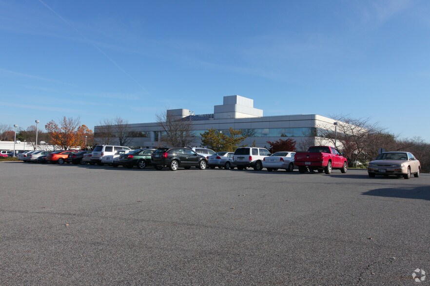 More Photos Of Northern Westchester Corporate Park, Yorktown Heights Office For Lease