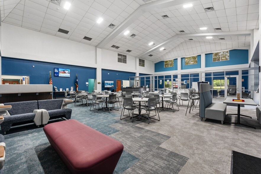 More Photos Of 1411 W Main St, League City Schools For Sale