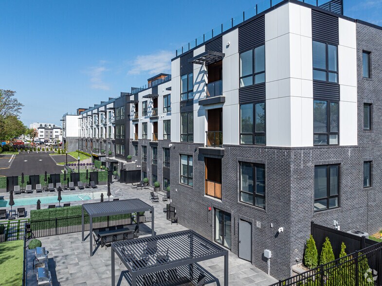 More Photos Of 516 North Ave E, Westfield Apartments For Sale