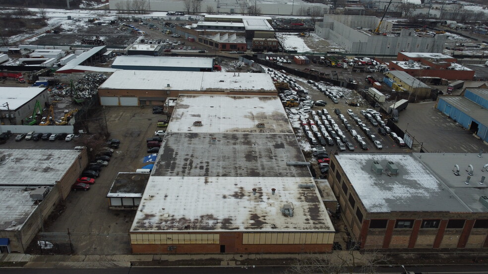 Primary Photo Of 1300 S Kostner Ave, Chicago Manufacturing For Sale