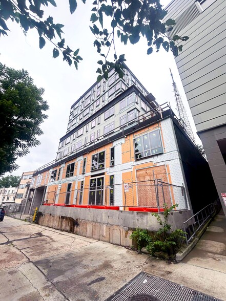 More Photos Of 4620 Wisconsin Ave NW, Washington Apartments For Sale