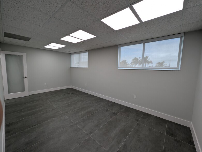 More Photos Of 3670 NW 6th St, Miami Loft Creative Space For Lease