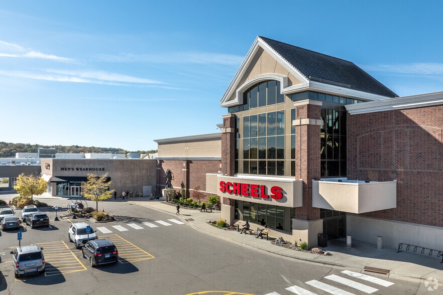 More Photos Of 333 Apache Mall, Rochester Unknown For Lease