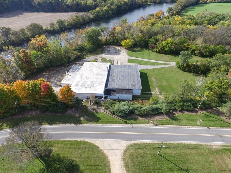 More Photos Of 3850 River Rd, Sodus Township Warehouse For Lease