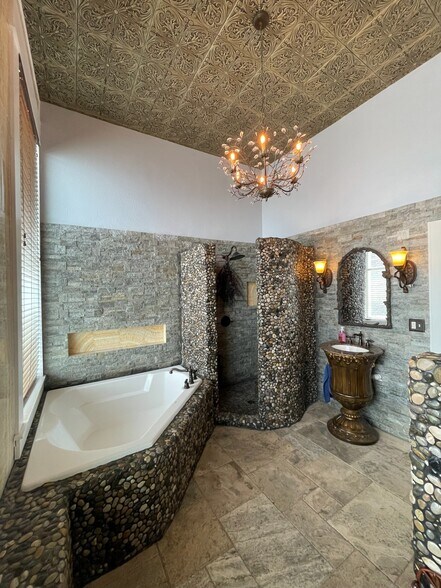 More Photos Of 9 W Main St, Ardmore Office For Sale